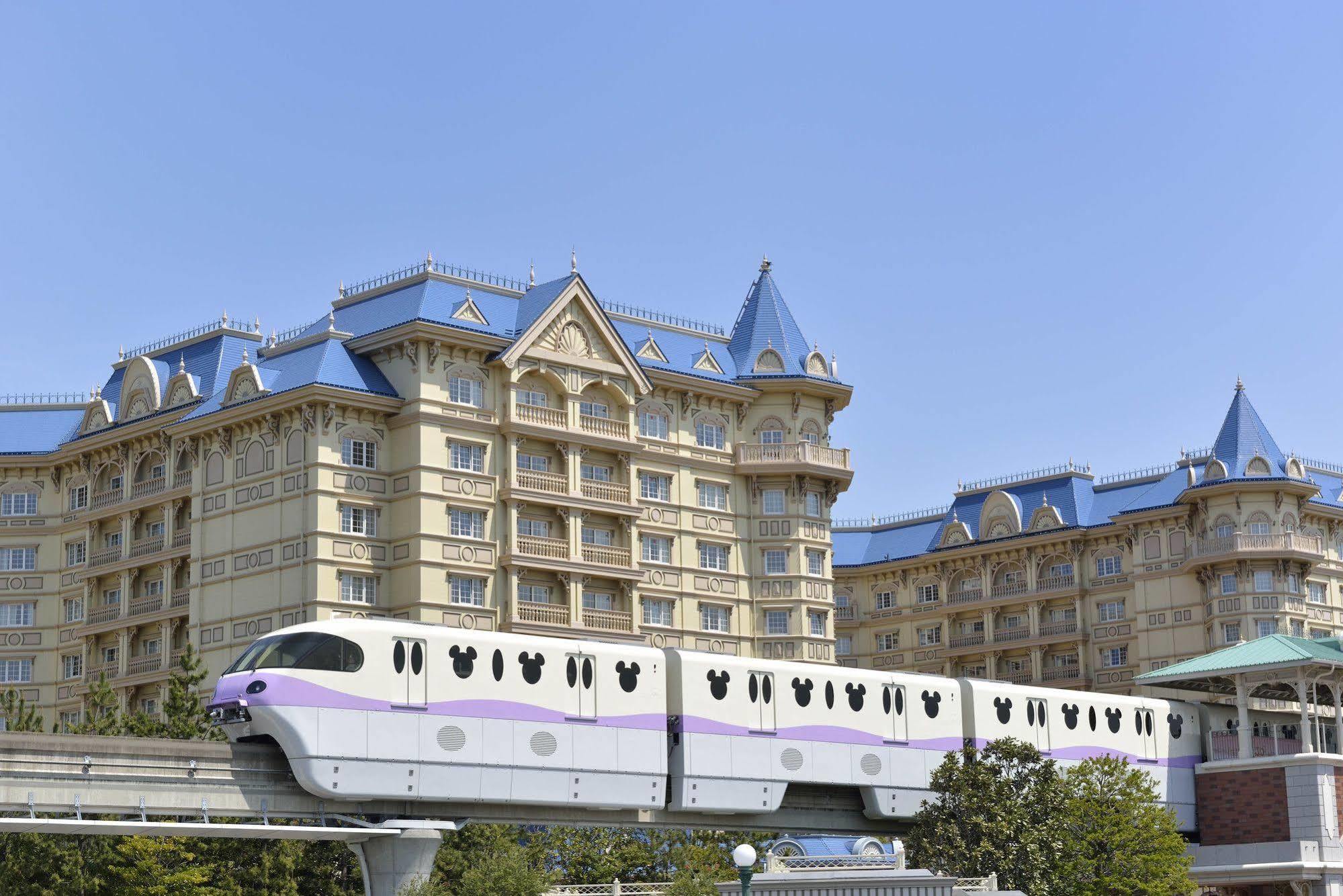 Tokyo Disneyland Hotel Chiba Exterior photo